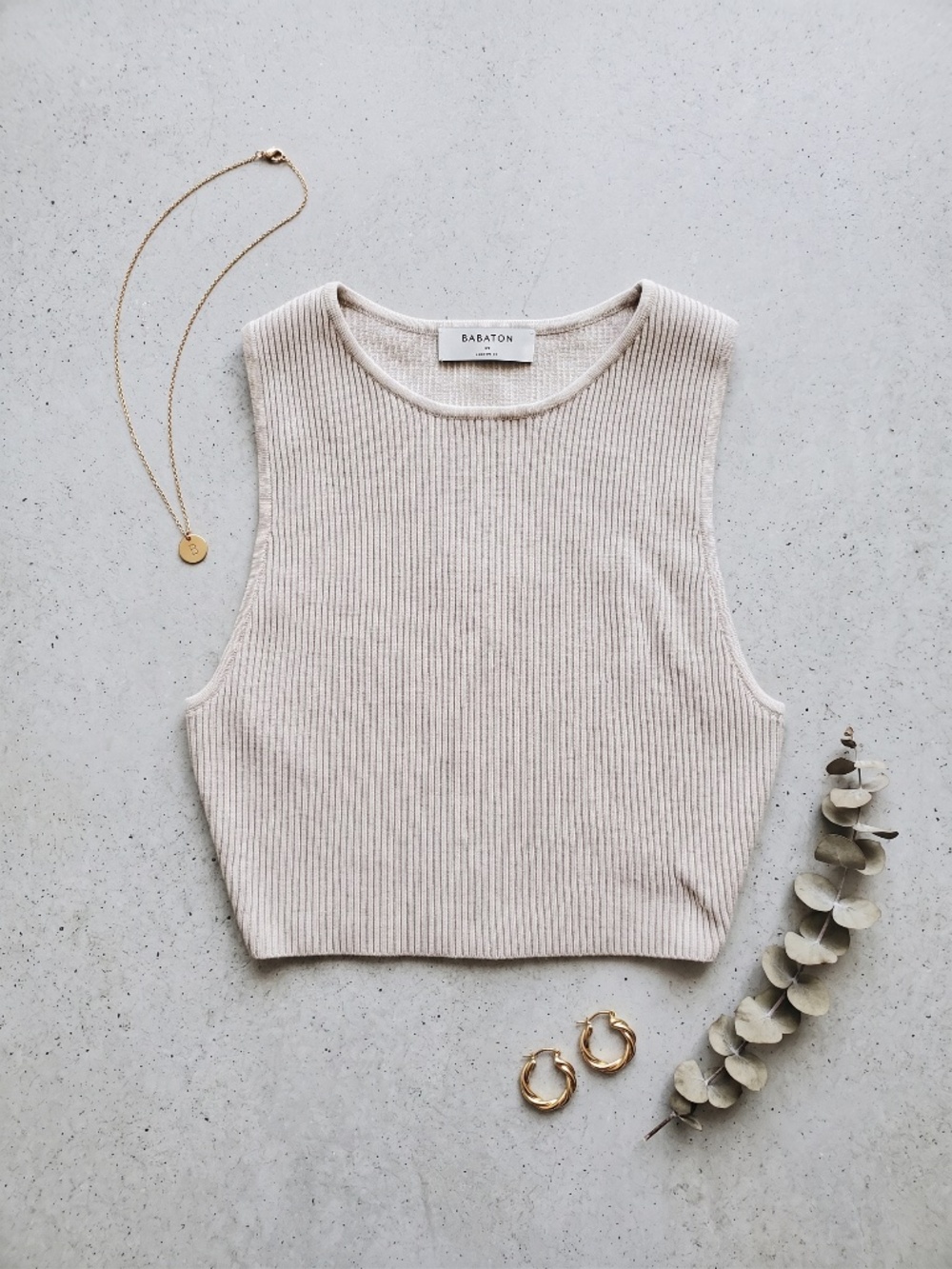 Aritzia Babaton Contour Ribbed Crop Tank Top